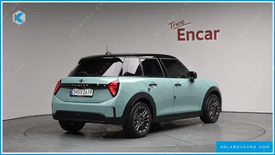 MINI COOPER 5DOOR ESSENTIAL