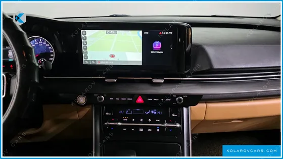 KIA CARNIVAL 9-SEATER PRESTIGE