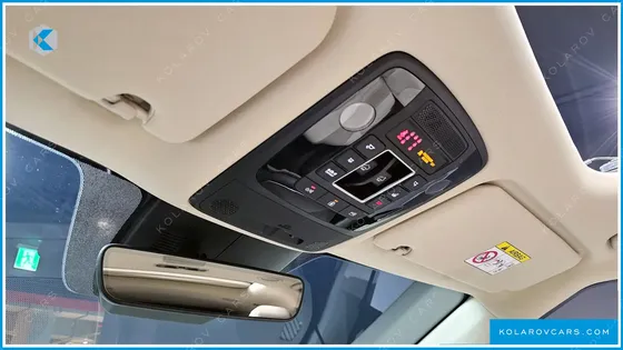 KIA CARNIVAL 9-SEATER SIGNATURE