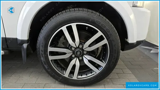 LAND ROVER DISCOVERY 3.0 SDV6 HSE