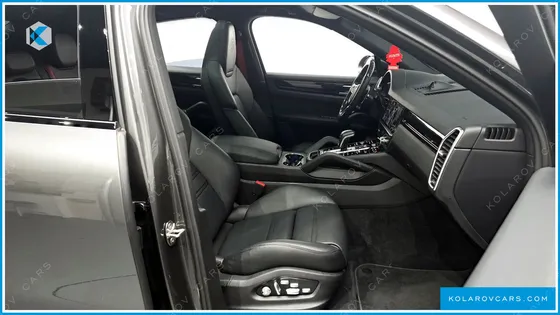 PORSCHE CAYENNE 3.0 COUPE