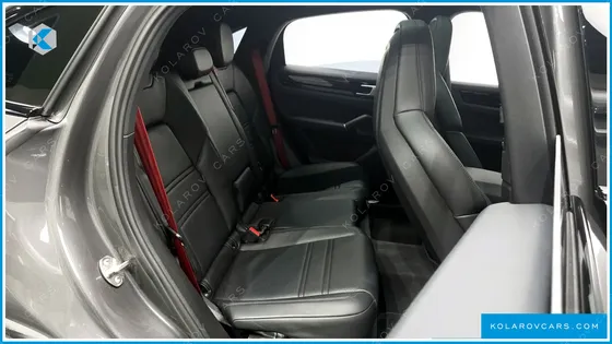 PORSCHE CAYENNE 3.0 COUPE