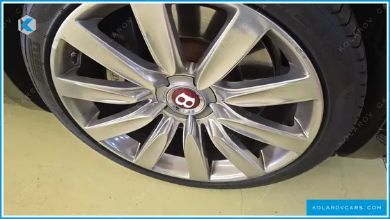 BENTLEY FLYING SPUR 4.0