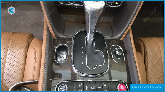 BENTLEY FLYING SPUR 4.0