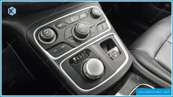 CHRYSLER 200 2.4 C