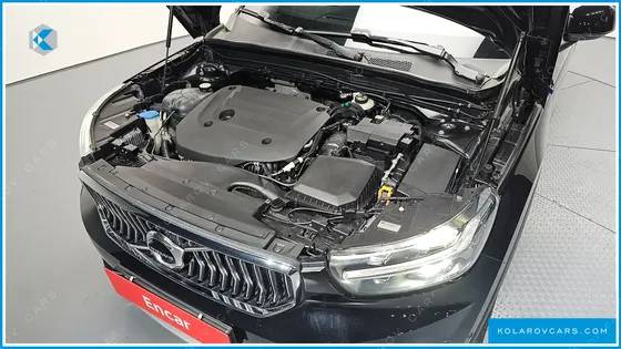 VOLVO XC40 B4 INSCRIPTION