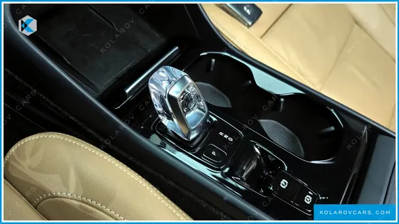 VOLVO XC40 B4 INSCRIPTION