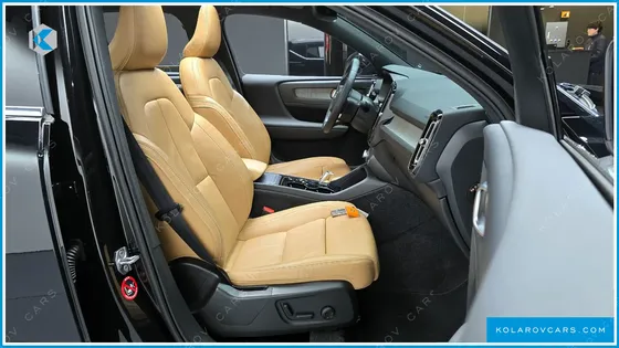 VOLVO XC40 B4 INSCRIPTION