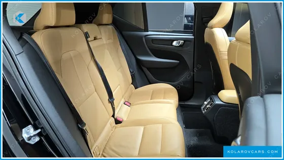 VOLVO XC40 B4 INSCRIPTION