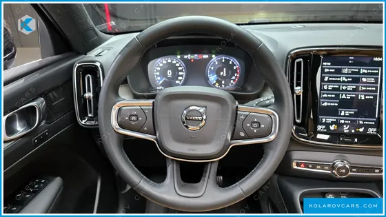 VOLVO XC40 B4 INSCRIPTION