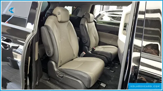 KIA CARNIVAL 9-SEATER SIGNATURE