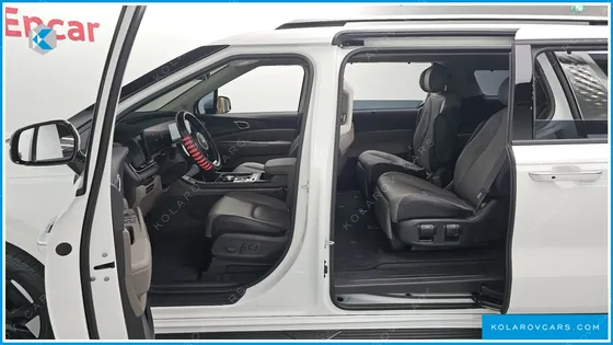 KIA CARNIVAL 7-SEATER NOBLESSE