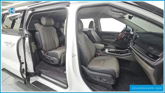 KIA CARNIVAL 7-SEATER NOBLESSE