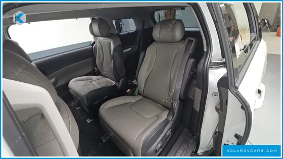 KIA CARNIVAL 7-SEATER NOBLESSE