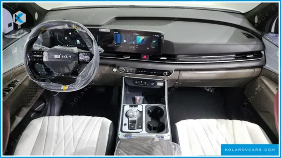 KIA CARNIVAL HEV 9-SEATER HI-LIMOUSINE (SPECIAL VEHICLE)