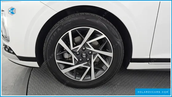 HYUNDAI GRANDEUR 2,5 GASOLINE 2WD