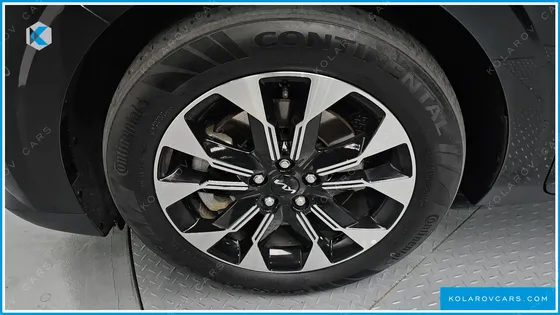 KIA CARNIVAL 9-SEATER SIGNATURE