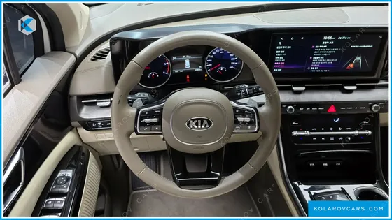 KIA CARNIVAL 9-SEATER NOBLESSE