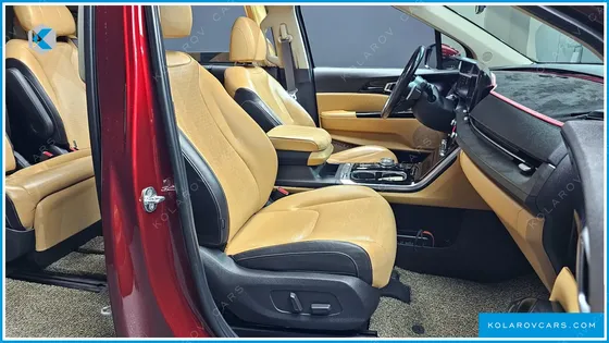 KIA CARNIVAL 7-SEATER SIGNATURE