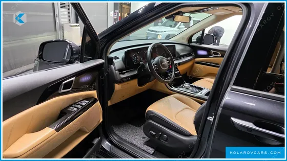 KIA CARNIVAL GASOLINE 9-SEATER SIGNATURE
