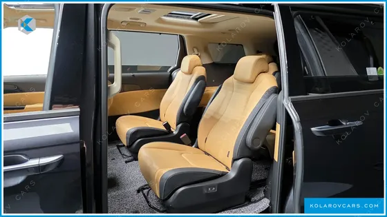 KIA CARNIVAL GASOLINE 9-SEATER SIGNATURE