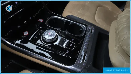 KIA CARNIVAL 9-SEATER SIGNATURE