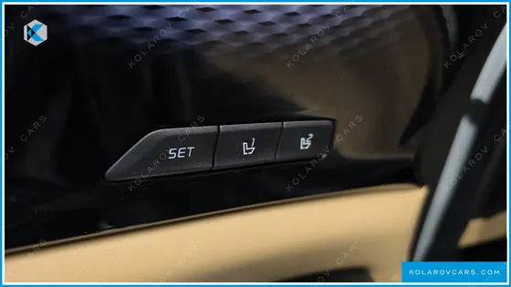 KIA CARNIVAL 9-SEATER SIGNATURE