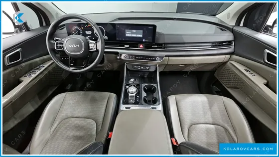 KIA CARNIVAL GASOLINE 7-SEATER NOBLESSE