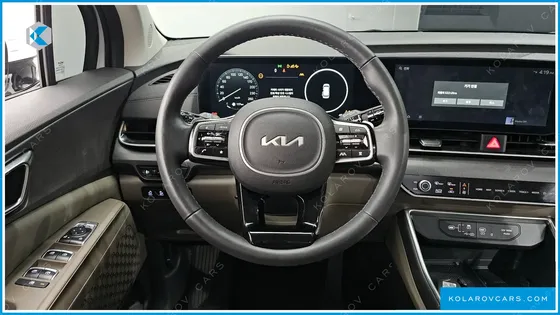 KIA CARNIVAL GASOLINE 7-SEATER NOBLESSE