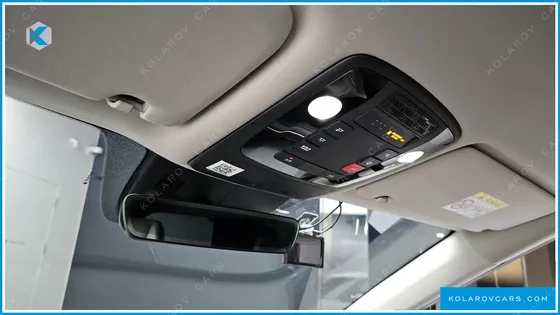 KIA CARNIVAL GASOLINE 7-SEATER NOBLESSE