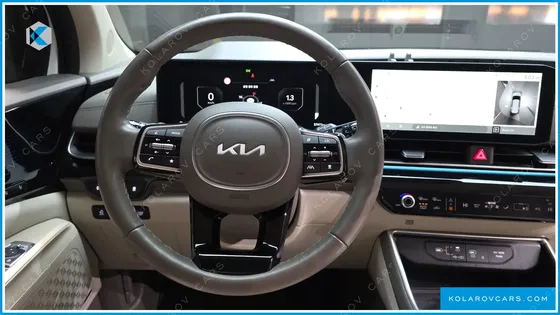KIA CARNIVAL HEV 9-SEATER HI-LIMOUSINE