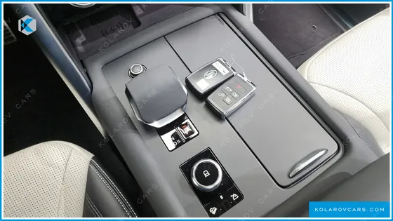 LAND ROVER DISCOVERY P360 R-DYNAMIC SE