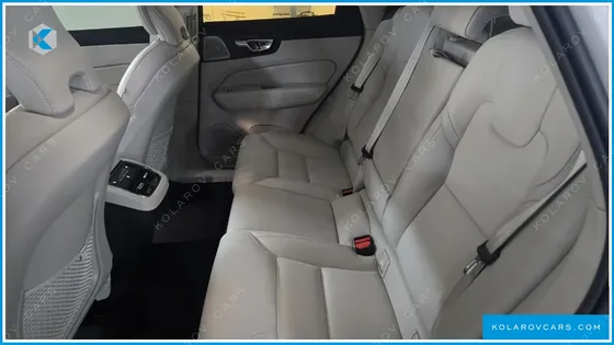VOLVO XC60 B5 ULTRA DARK AIR SUS