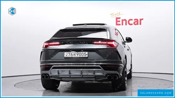 LAMBORGHINI URUS 4.0 V8