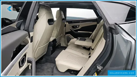 LAMBORGHINI URUS 4.0 V8