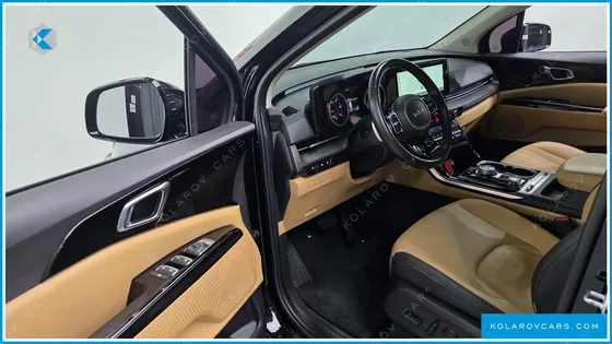 KIA CARNIVAL 9-SEATER NOBLESSE