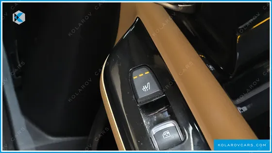 KIA CARNIVAL 9-SEATER NOBLESSE