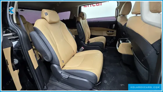 KIA CARNIVAL 9-SEATER NOBLESSE
