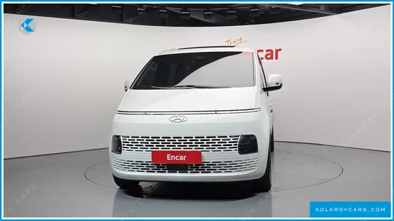 HYUNDAI STARIA TOURER 9-SEATER