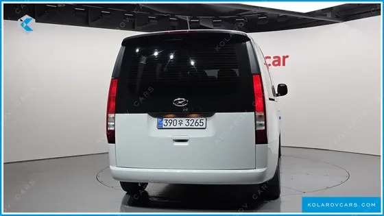HYUNDAI STARIA TOURER 9-SEATER