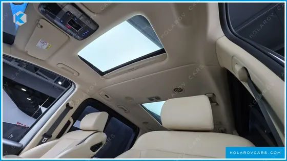 HYUNDAI STARIA TOURER 9-SEATER