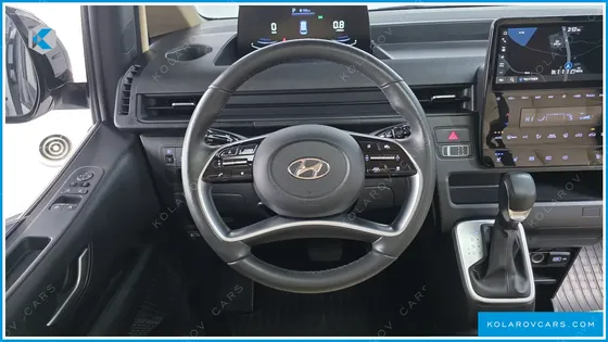 HYUNDAI STARIA TOURER 9-SEATER