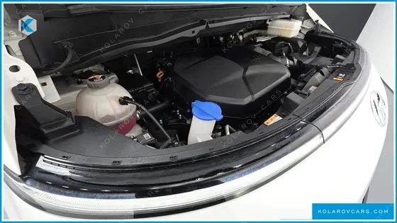 HYUNDAI STARIA 4WD TOURER 9-SEATER