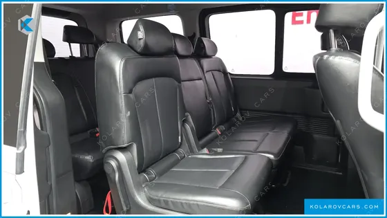 HYUNDAI STARIA 4WD TOURER 9-SEATER