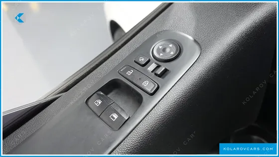 HYUNDAI STARIA 4WD TOURER 9-SEATER
