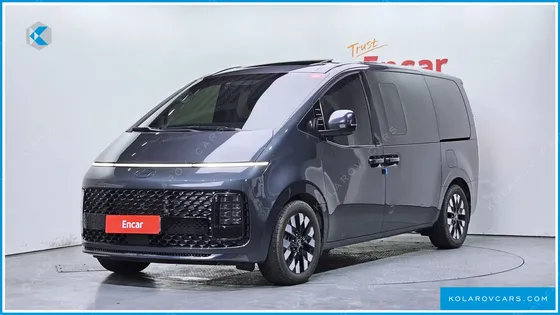 HYUNDAI STARIA 4WD LOUNGE 9-SEATER