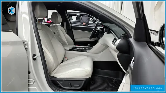 GENESIS G70 GASOLINE 2.5T 2WD