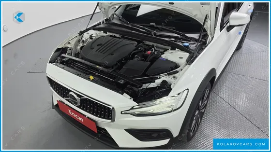 VOLVO V60 B5 ULTIMATE AWD