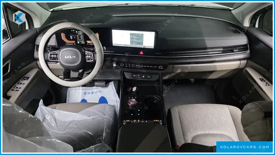 KIA CARNIVAL 9-SEATER PRESTIGE