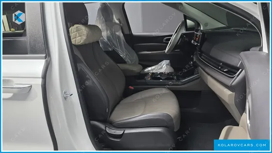 KIA CARNIVAL 9-SEATER PRESTIGE